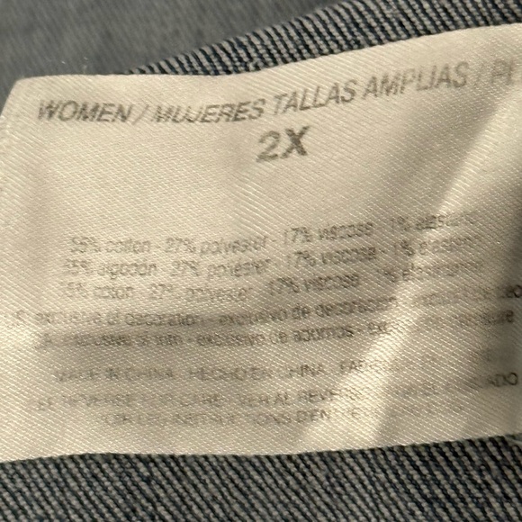 Code Bleu - Women’s Denim Embroidered Floral Jacket, Size 2X - Picture 6 of 7